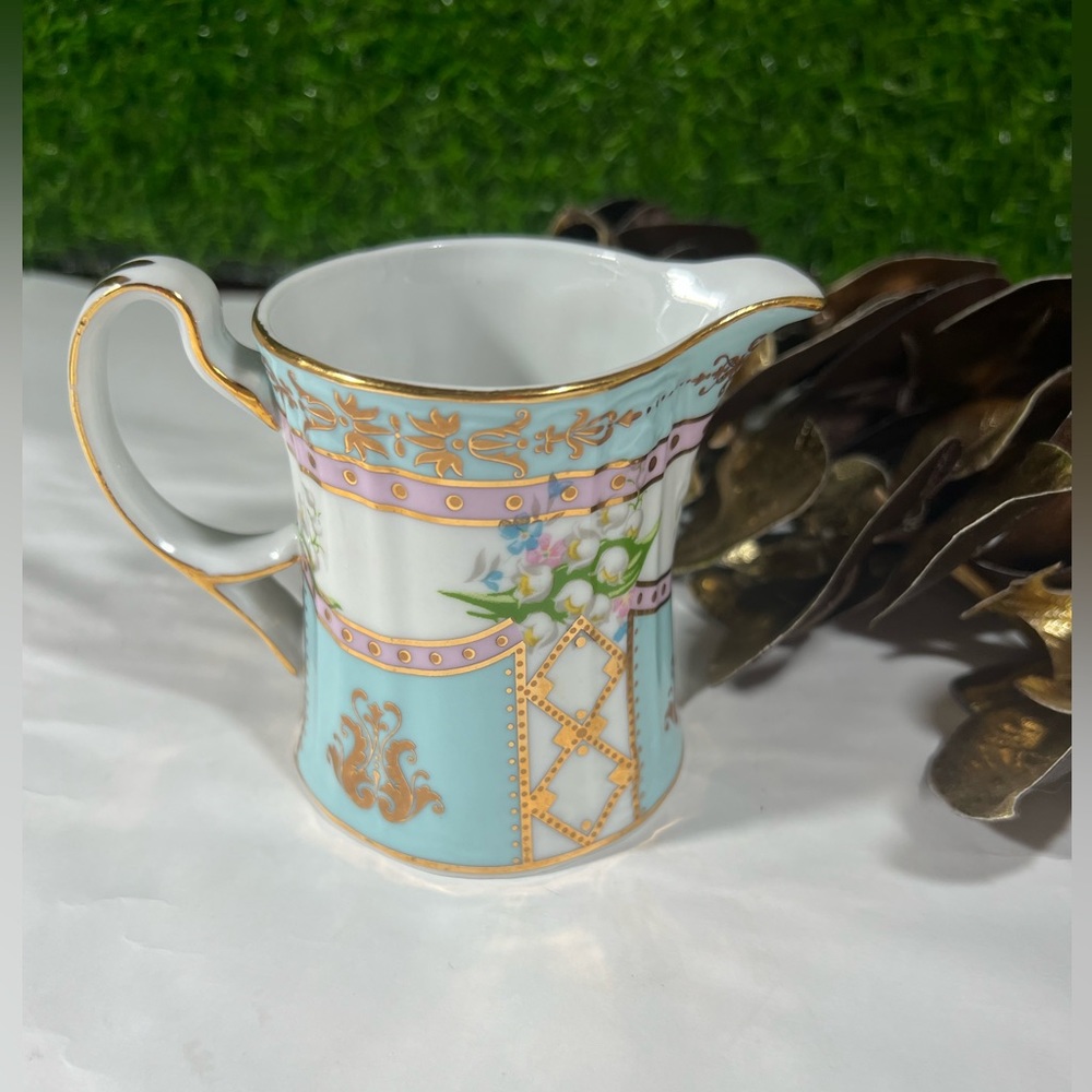 Royal Danube Vintage turquoise milk jug